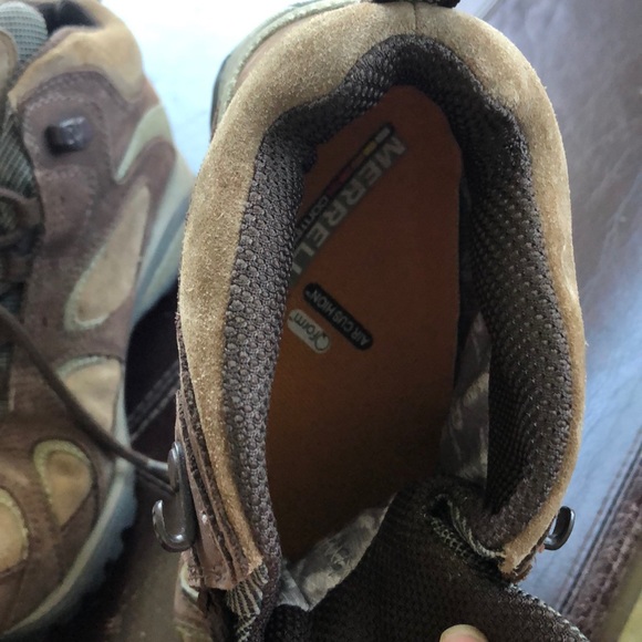 Woman’s boots - Picture 2 of 4